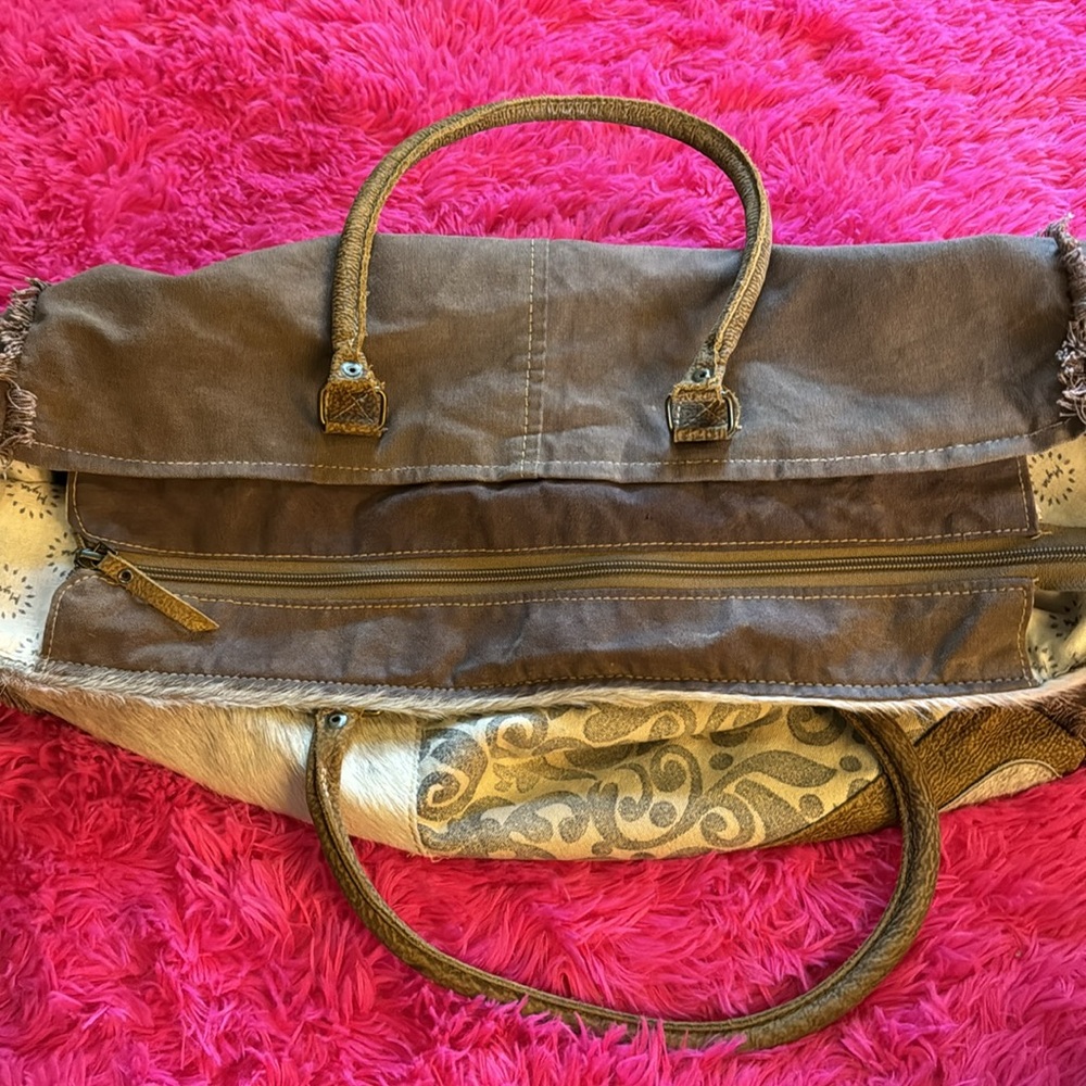Myra Weekender Bag - image 4